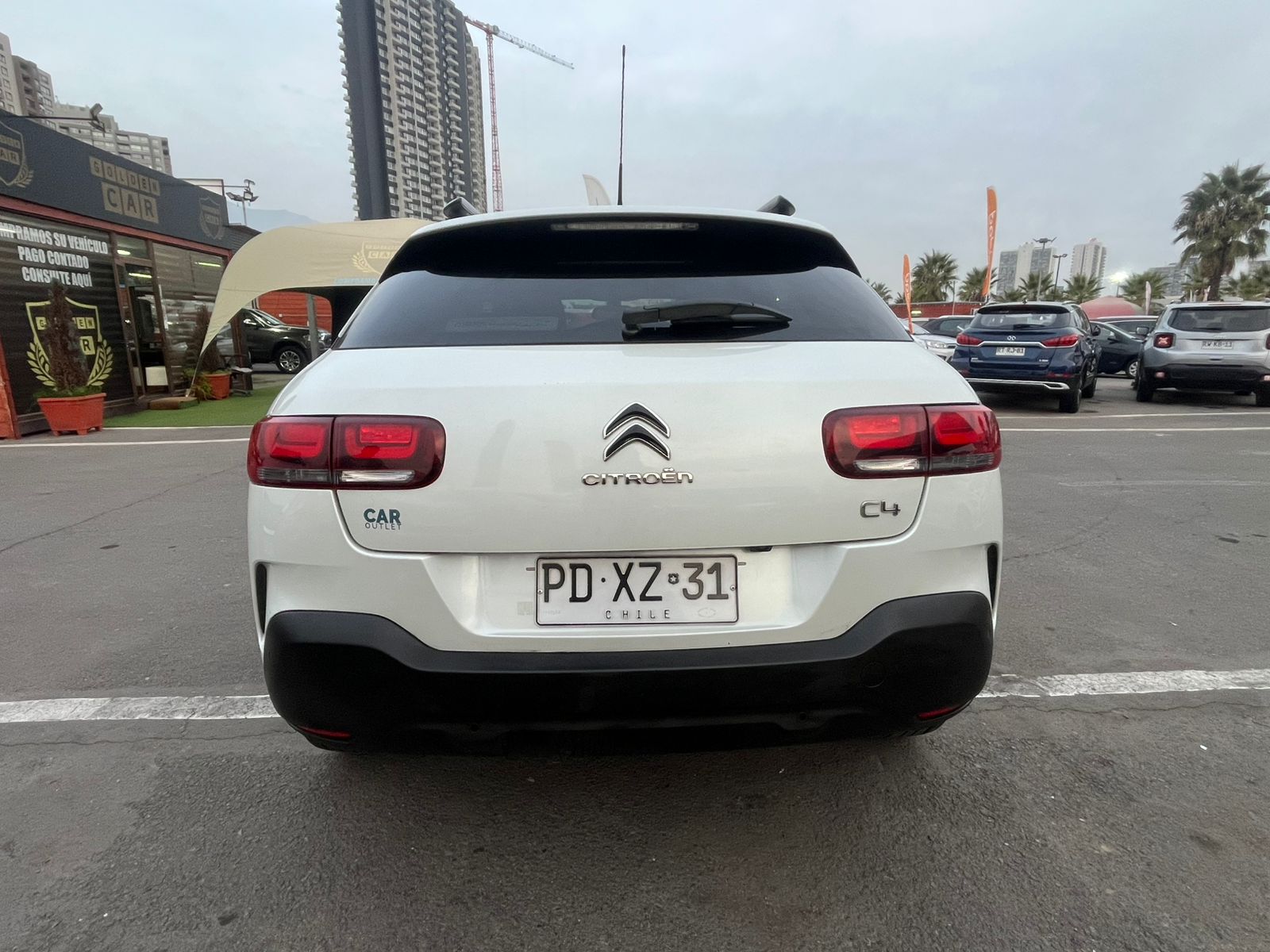 Citroën C-4 HDI 115 BVM6 S&S FEEL 2020 - Foto 4 de 17