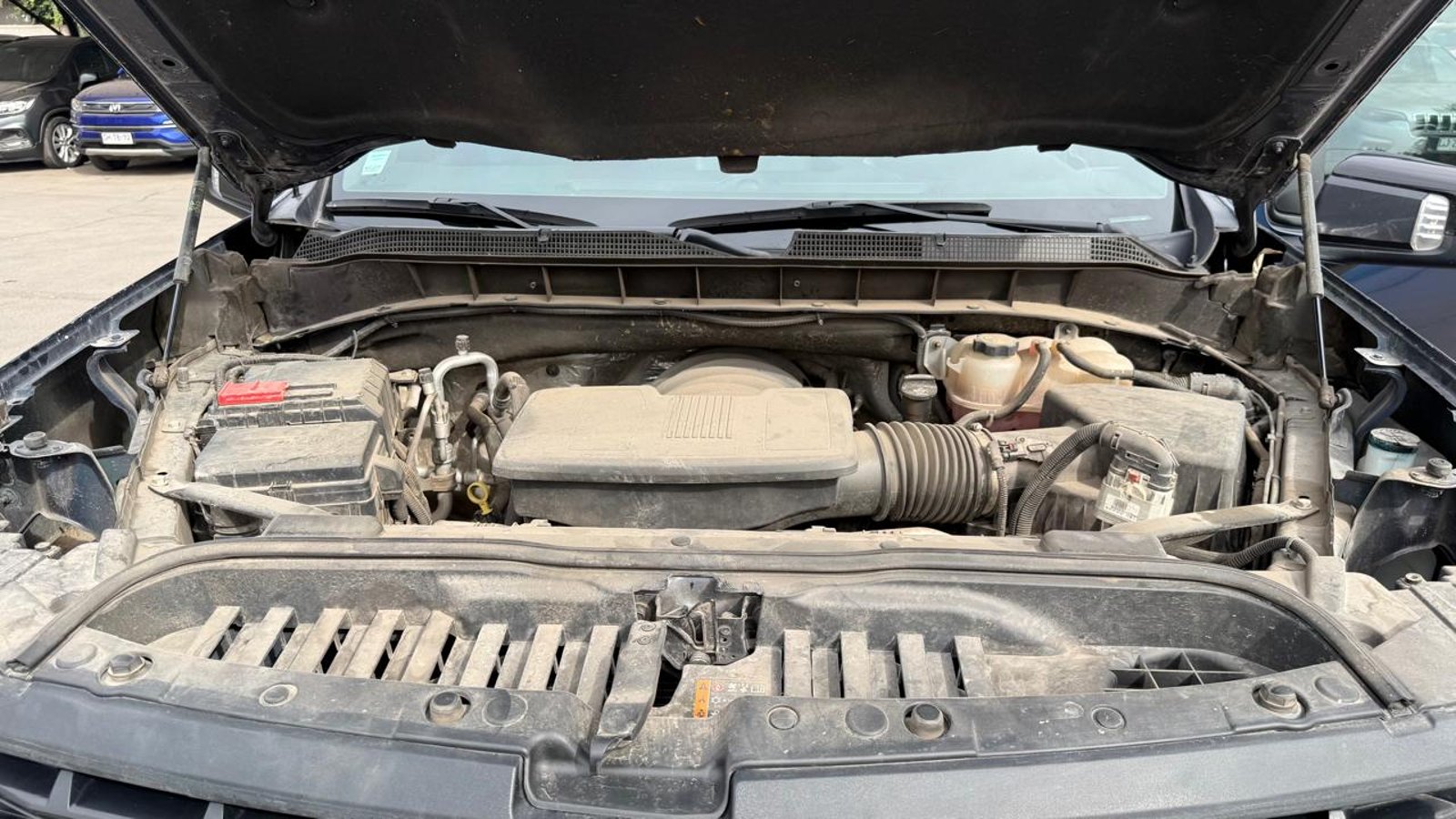 Chevrolet SILVERADO LT 5.3 2022 - Imagen 9 de 20