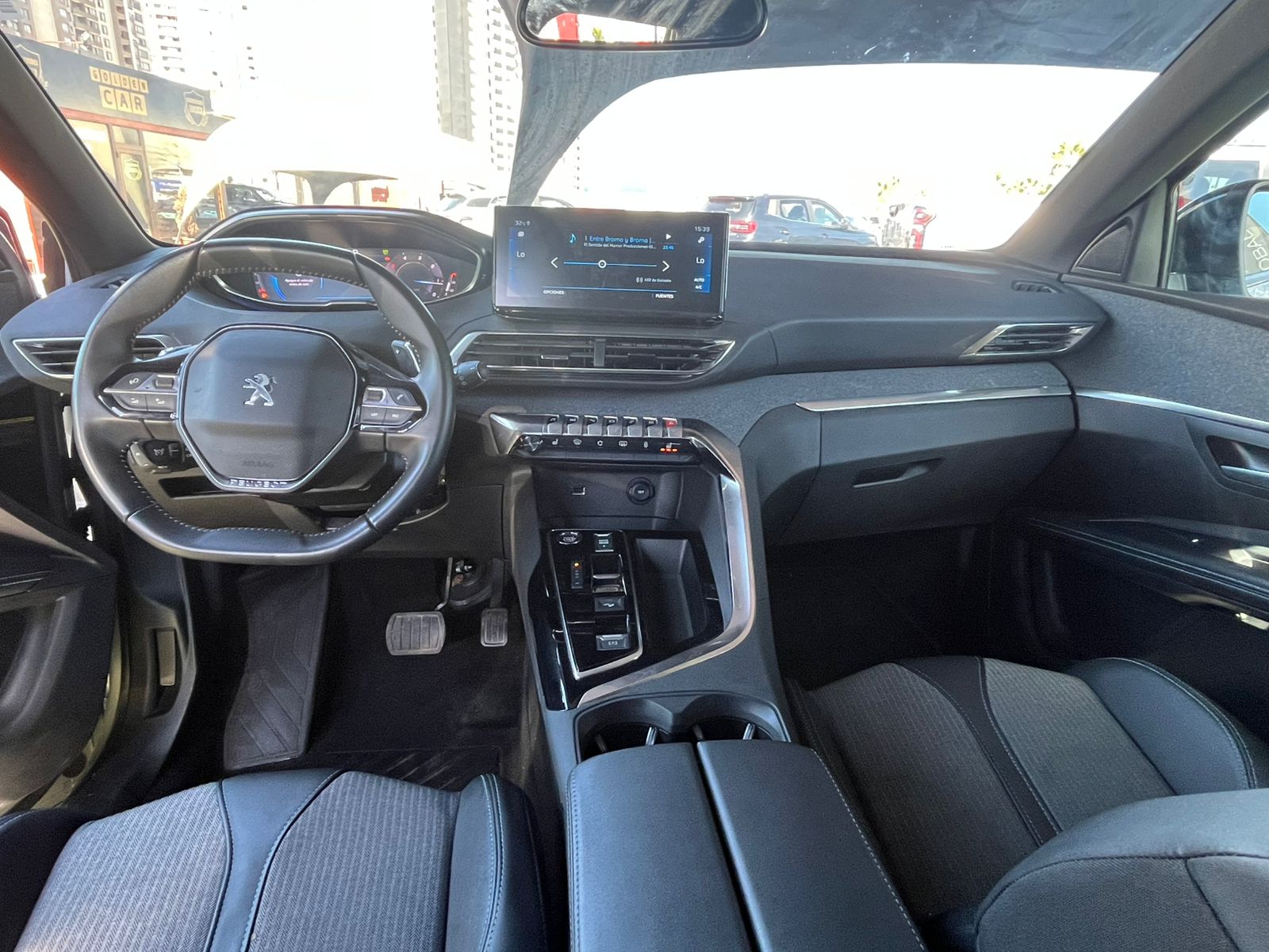 PEUGEOT 5008 BLUEHDI 130 1.5 AUT 2024 - Imagen 11 de 20