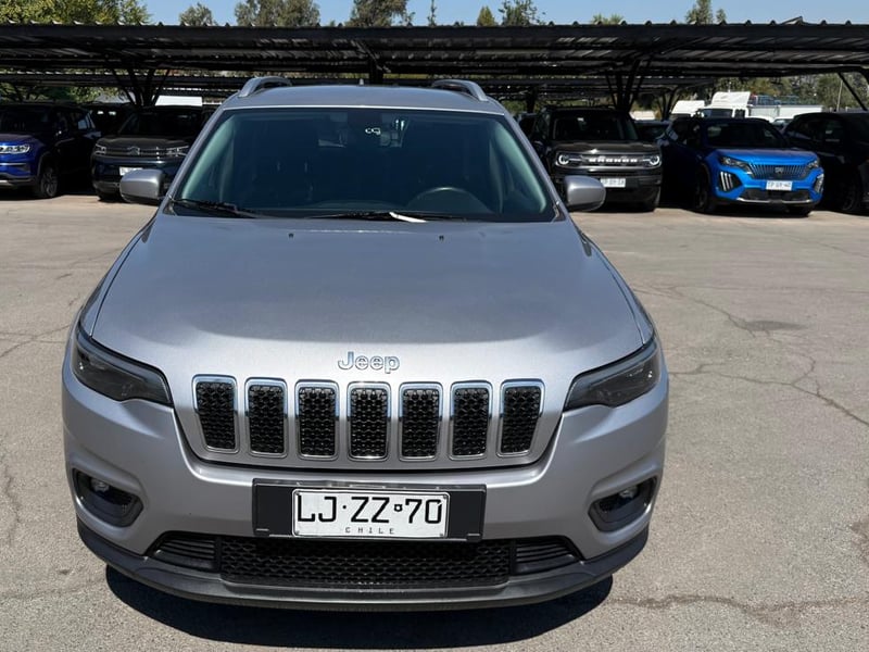 Jeep CHEROKEE LONGITUDE 4X2 2019 - Imagen 8 de 20