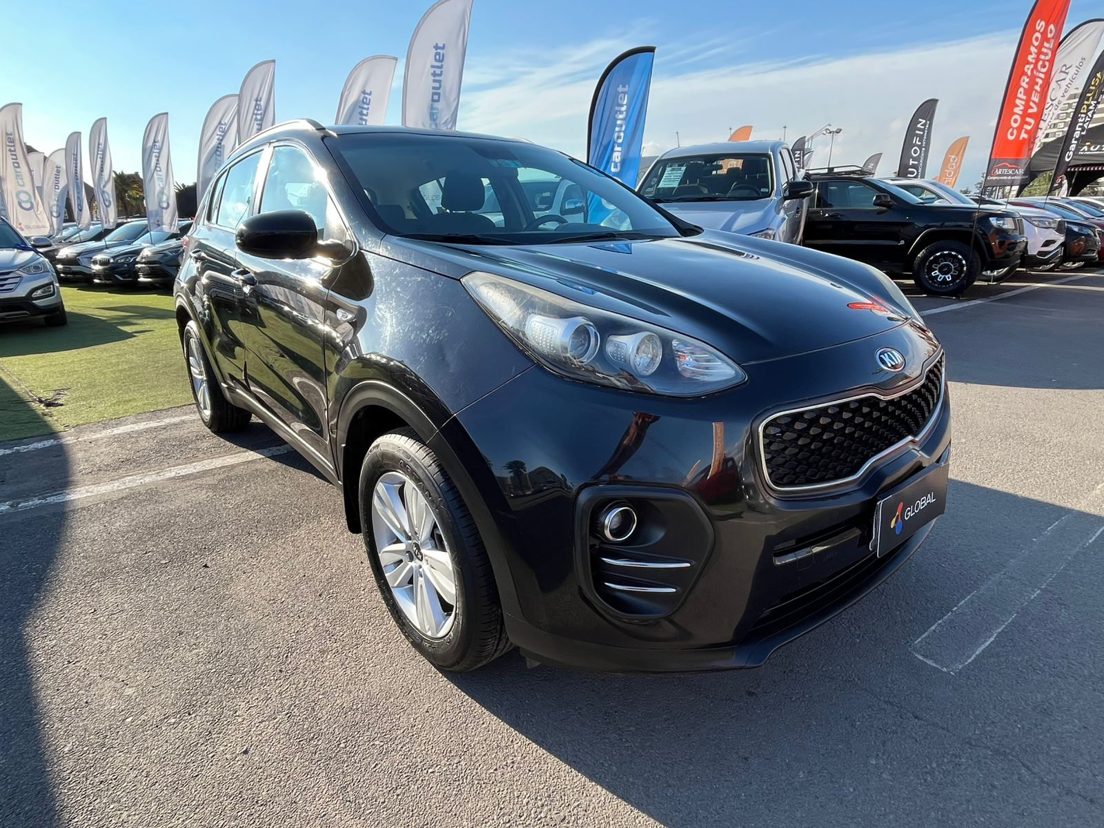 Kia SPORTAGE LX 2.0 2018 - Imagen 7 de 19