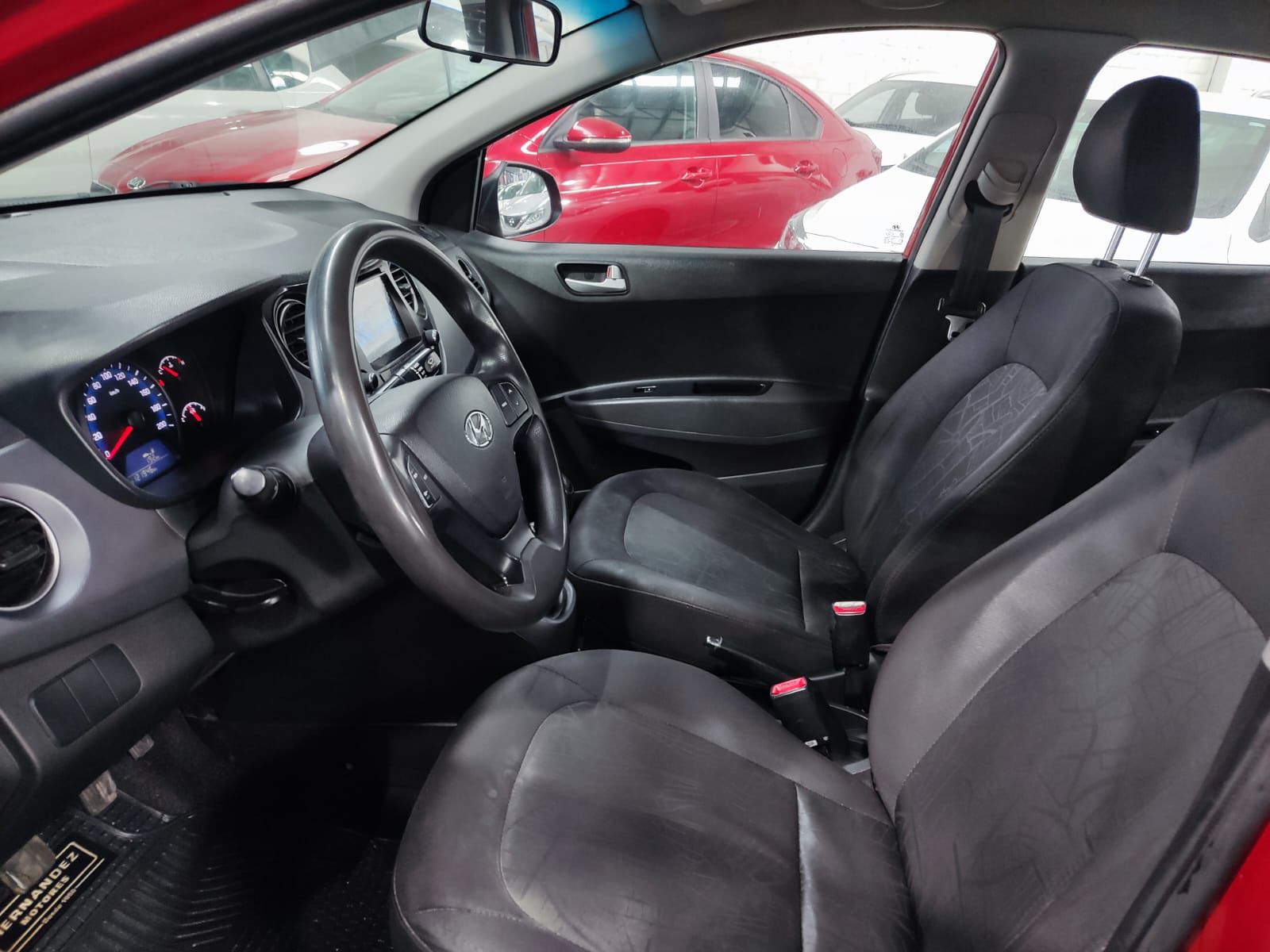 Hyundai GRAND I10 4X2 1.2 2018 - Imagen 9 de 14