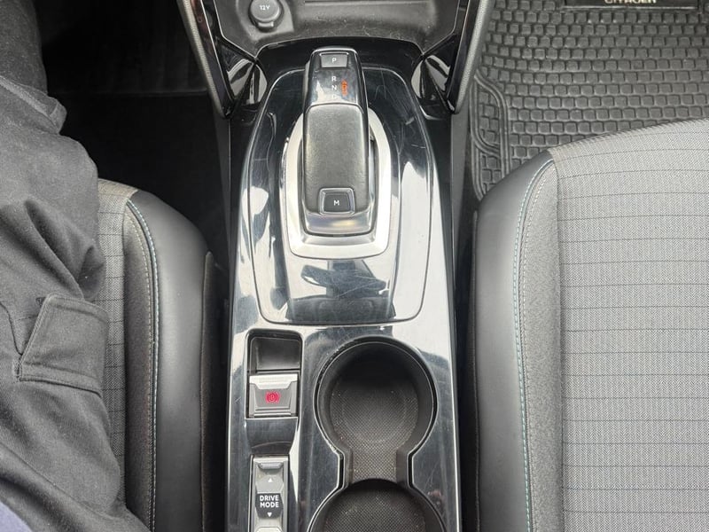 Peugeot 2008 ALLURE BLUEHDI 1.5 AUT 2022 - Imagen 18 de 20