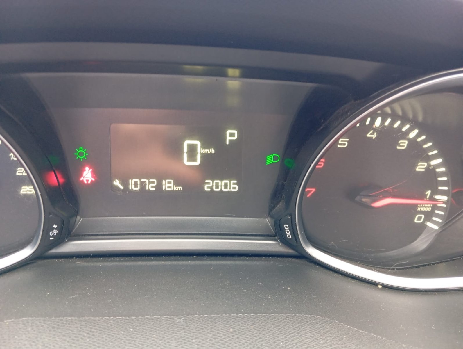 PEUGEOT 308 ALLURE PURETECH 1.2 AUT 2018 - Imagen 10 de 13