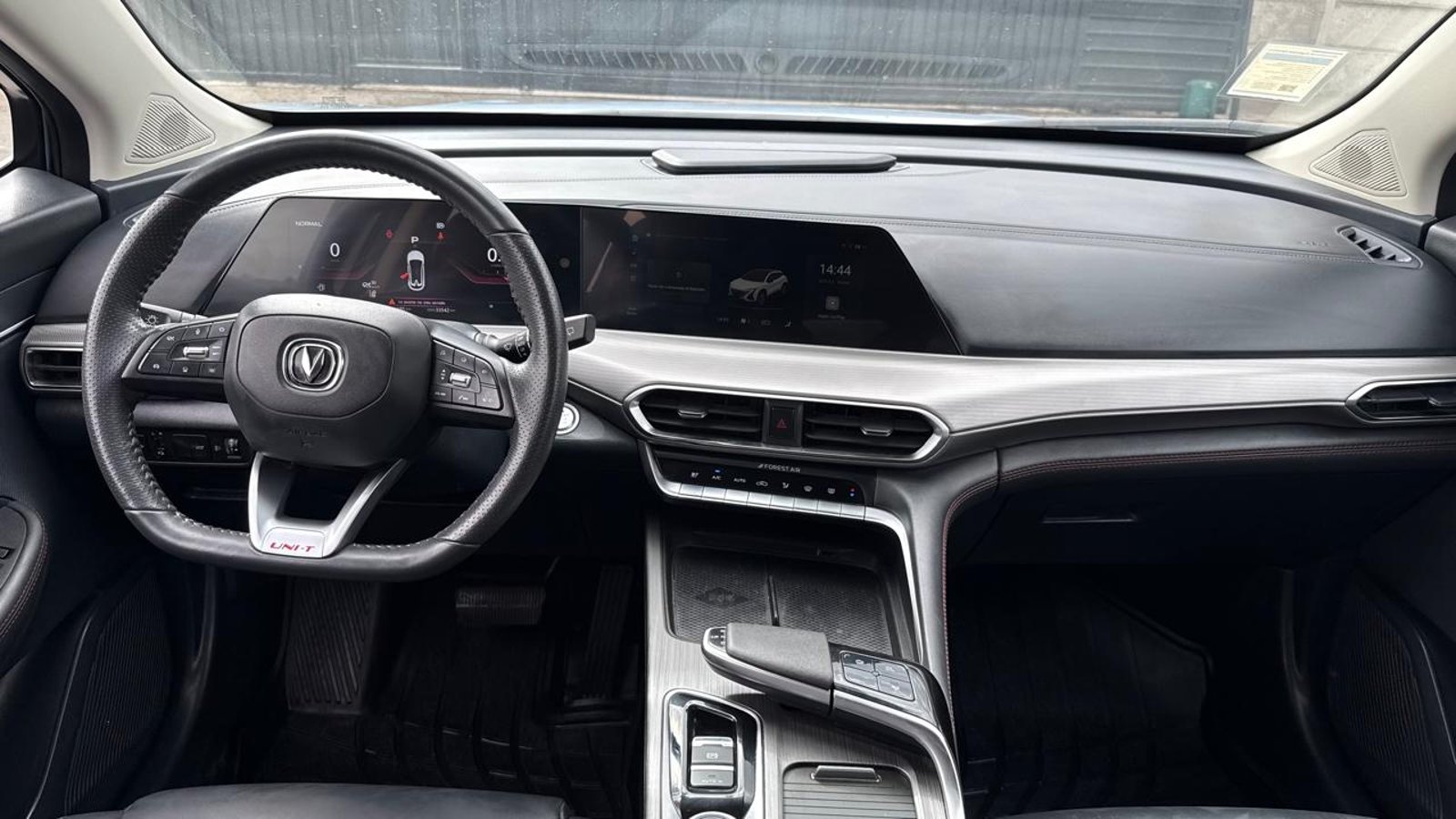CHANGAN UNI T TURBO 1.5 AUT 2024 - Imagen 13 de 20