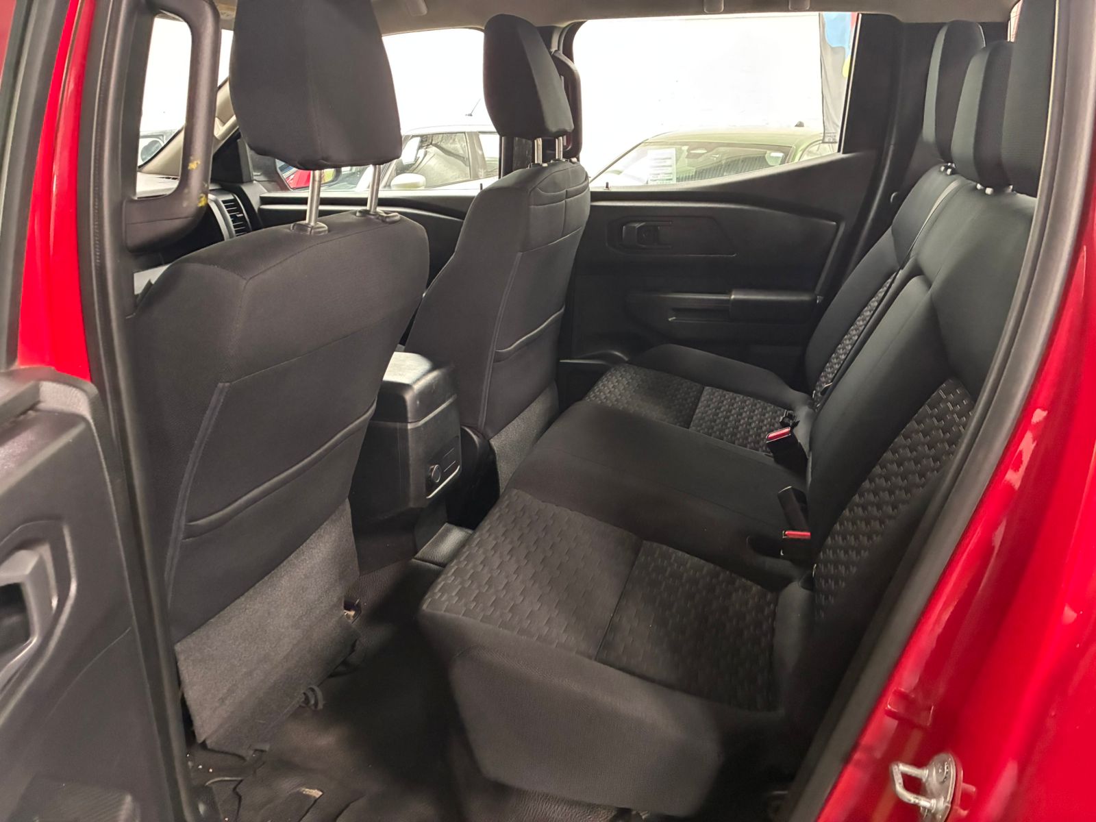 MITSUBISHI L200 KATANA XRT 4X4 2.4 2024 - Imagen 8 de 11