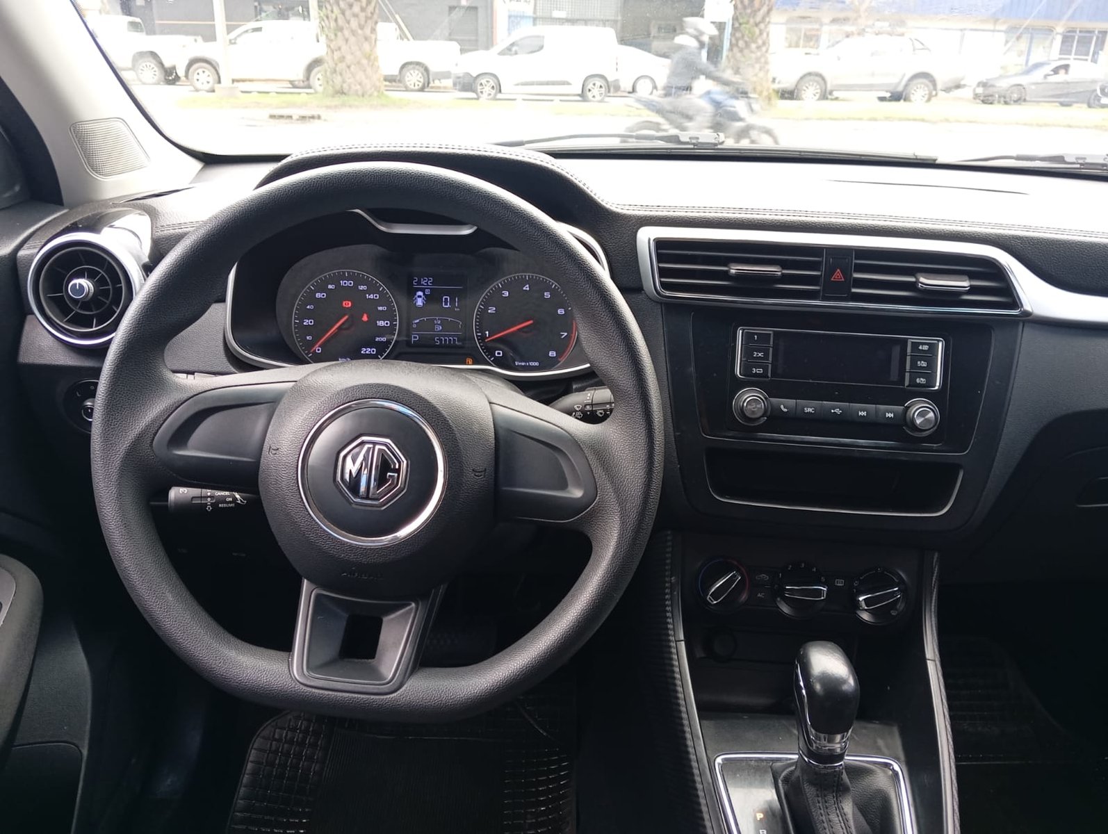 MG ZS 1.5 2023 - Imagen 7 de 13