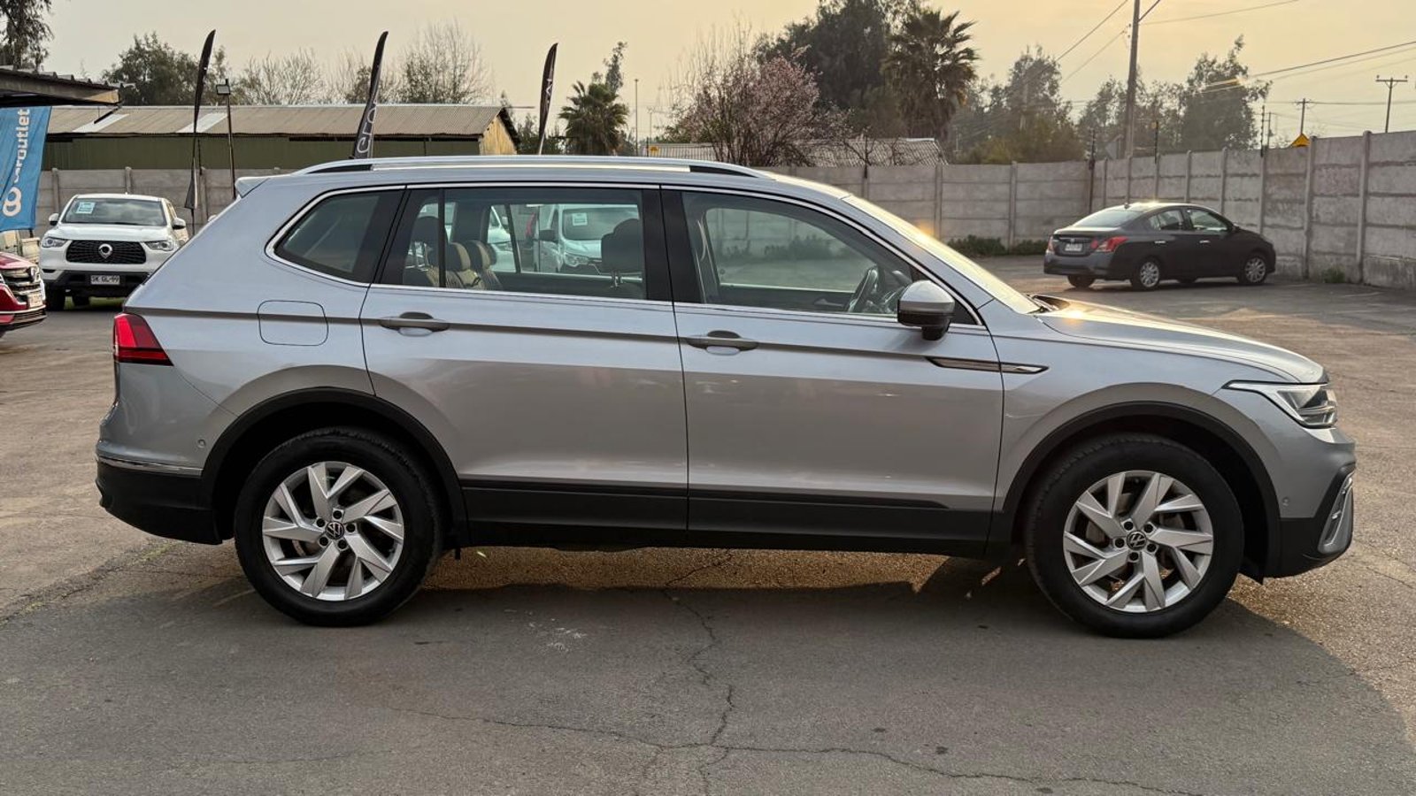 VOLKSWAGEN TIGUAN 1.4 AT 2023 - Imagen 6 de 20
