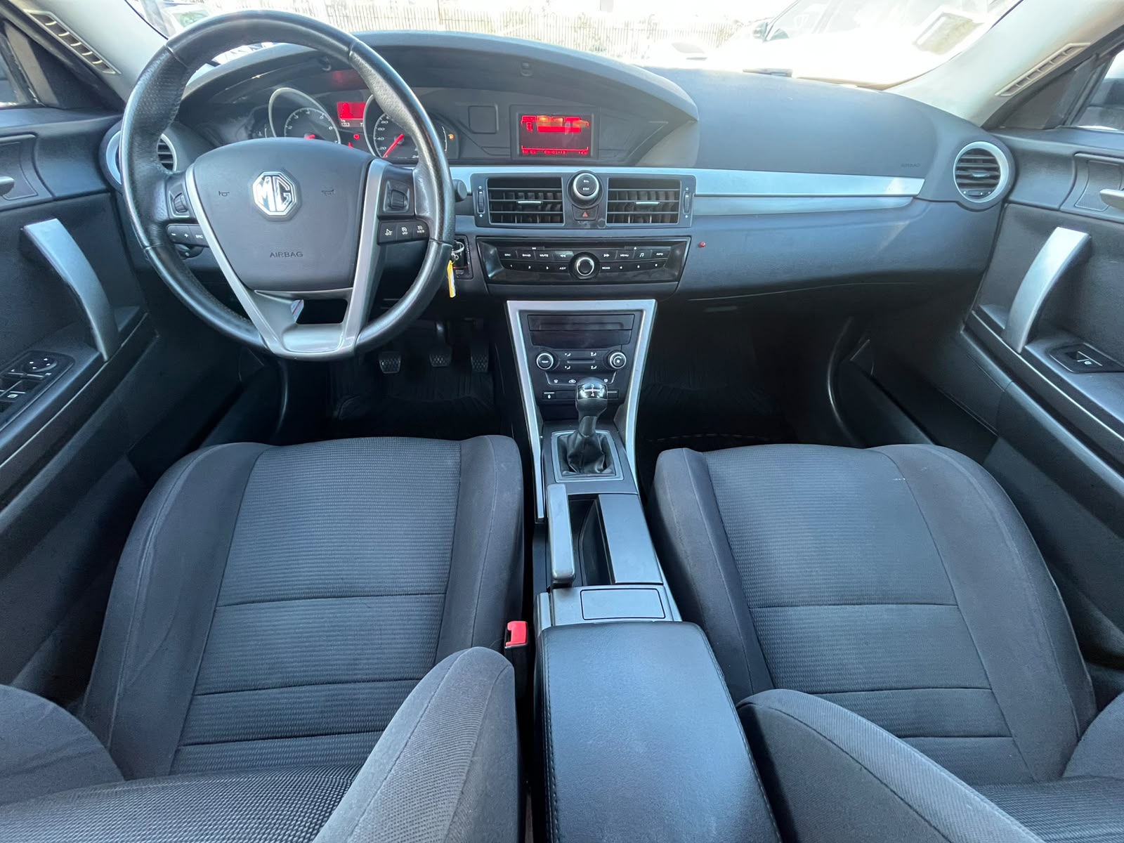 MG 6 MAGNETTE 1.8 2014 - Imagen 11 de 15