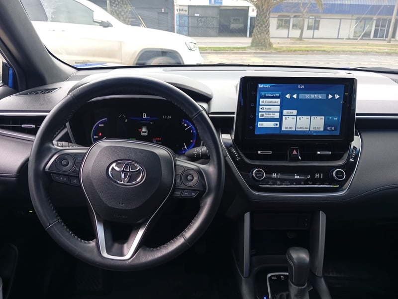 Toyota COROLLA CROSS HEV 1.8 AUT 2024 - Imagen 9 de 14