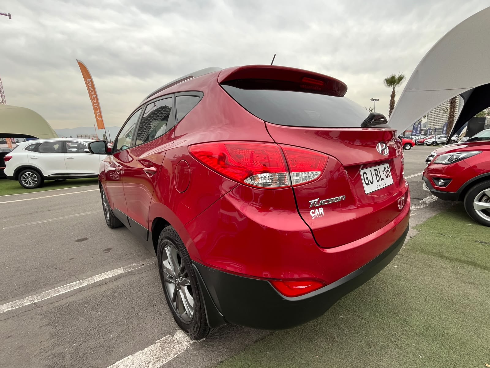 Hyundai NEW TUCSON GL CRDI 2.0 2014 - Foto 3 de 18