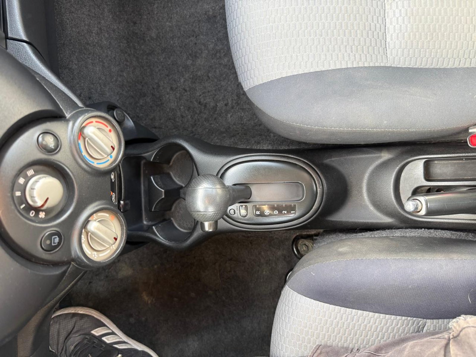 NISSAN MARCH ADVANCE AT 2013 - Imagen 16 de 19