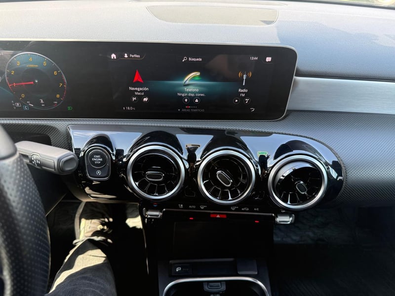 Mercedes-Benz A200 HATCH BACK 1.3 AUT 2020 - Imagen 16 de 20