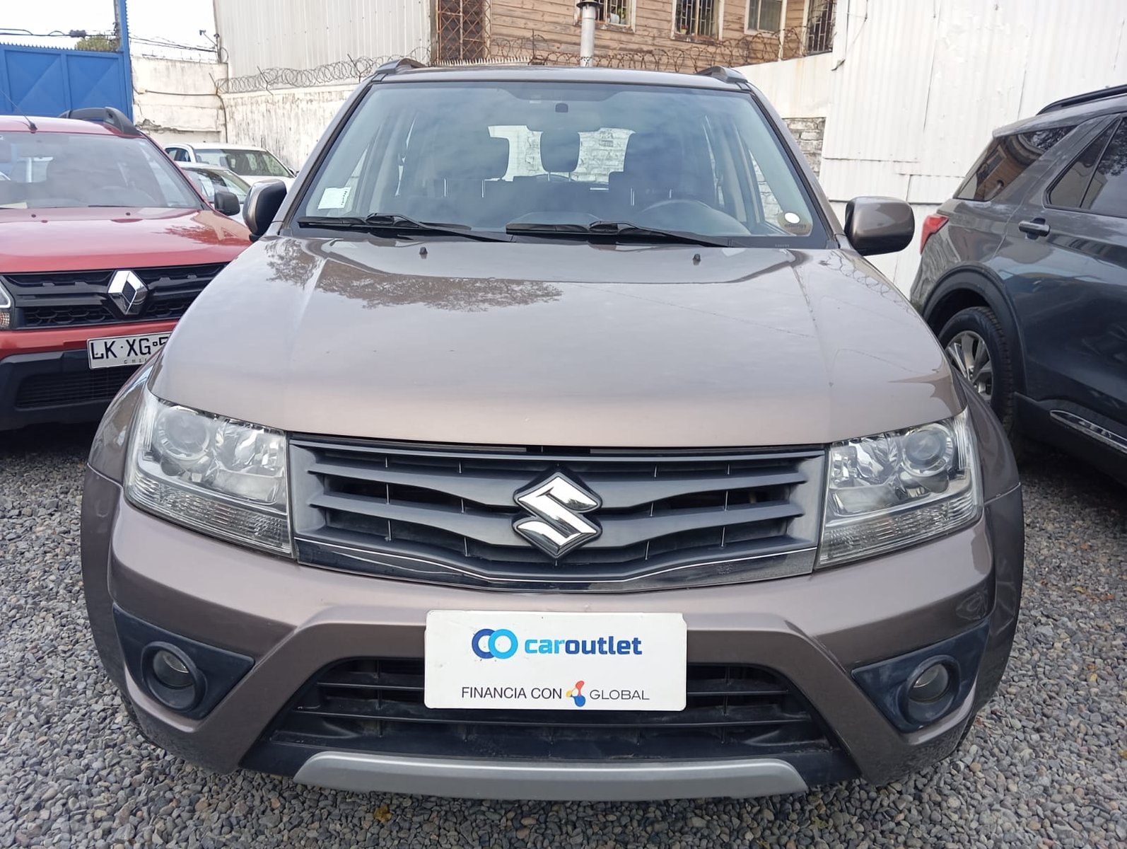 Suzuki GRAND NOMADE GLX 2.4 2019 - Imagen 6 de 11