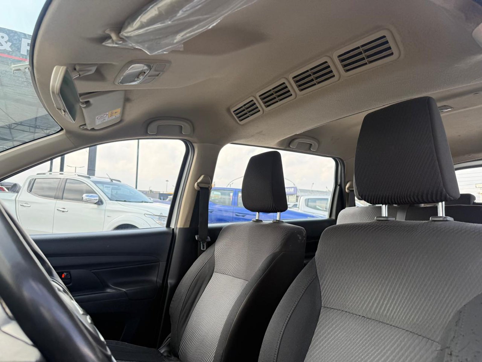 Suzuki ERTIGA GLX 1.5 2020 - Imagen 10 de 20