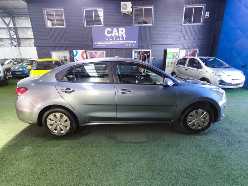 Kia RIO 4 LX 1.4 2021 - Imagen 6 de 14