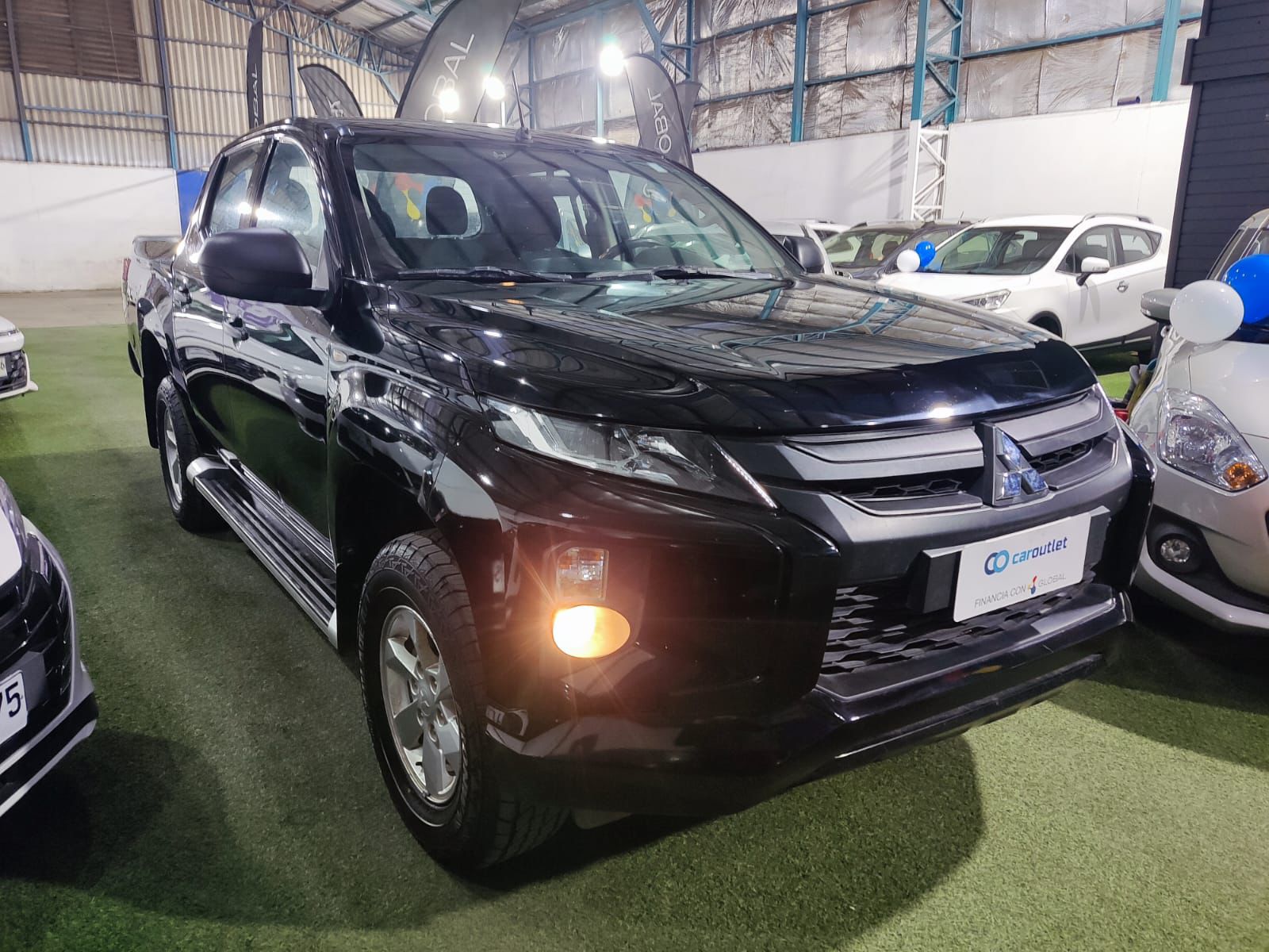 Mitsubishi L200 WORK 2.2 2024 - Foto 5 de 12