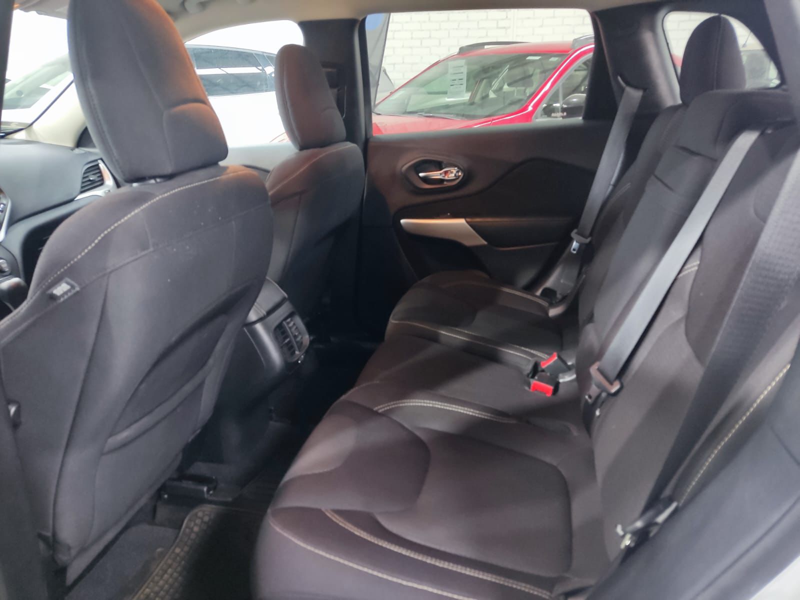 JEEP CHEROKEE SPORT 2018 - Imagen 10 de 12