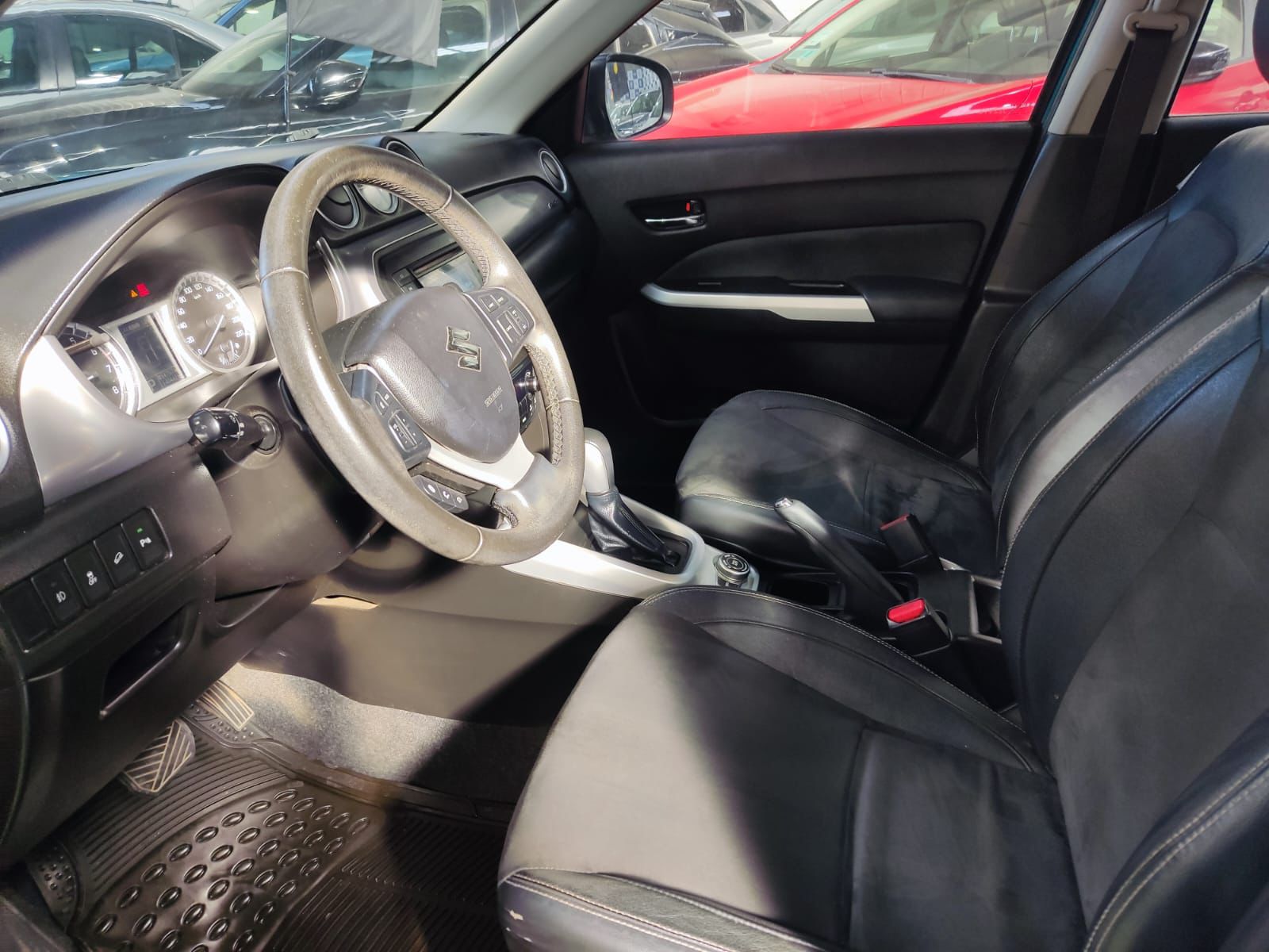 Suzuki VITARA 1.6 4WD AT GLX 2018 - Imagen 13 de 15