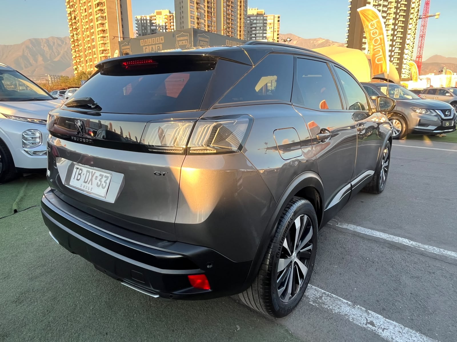 Peugeot 3008 PURETECH 180 EAT8 1.6 AUT 2024 - Foto 5 de 19