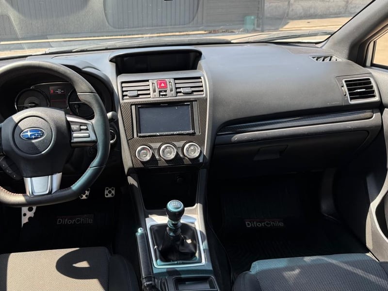 Subaru NEW WRX 2.0T AWD 6MT 2015 - Imagen 12 de 20