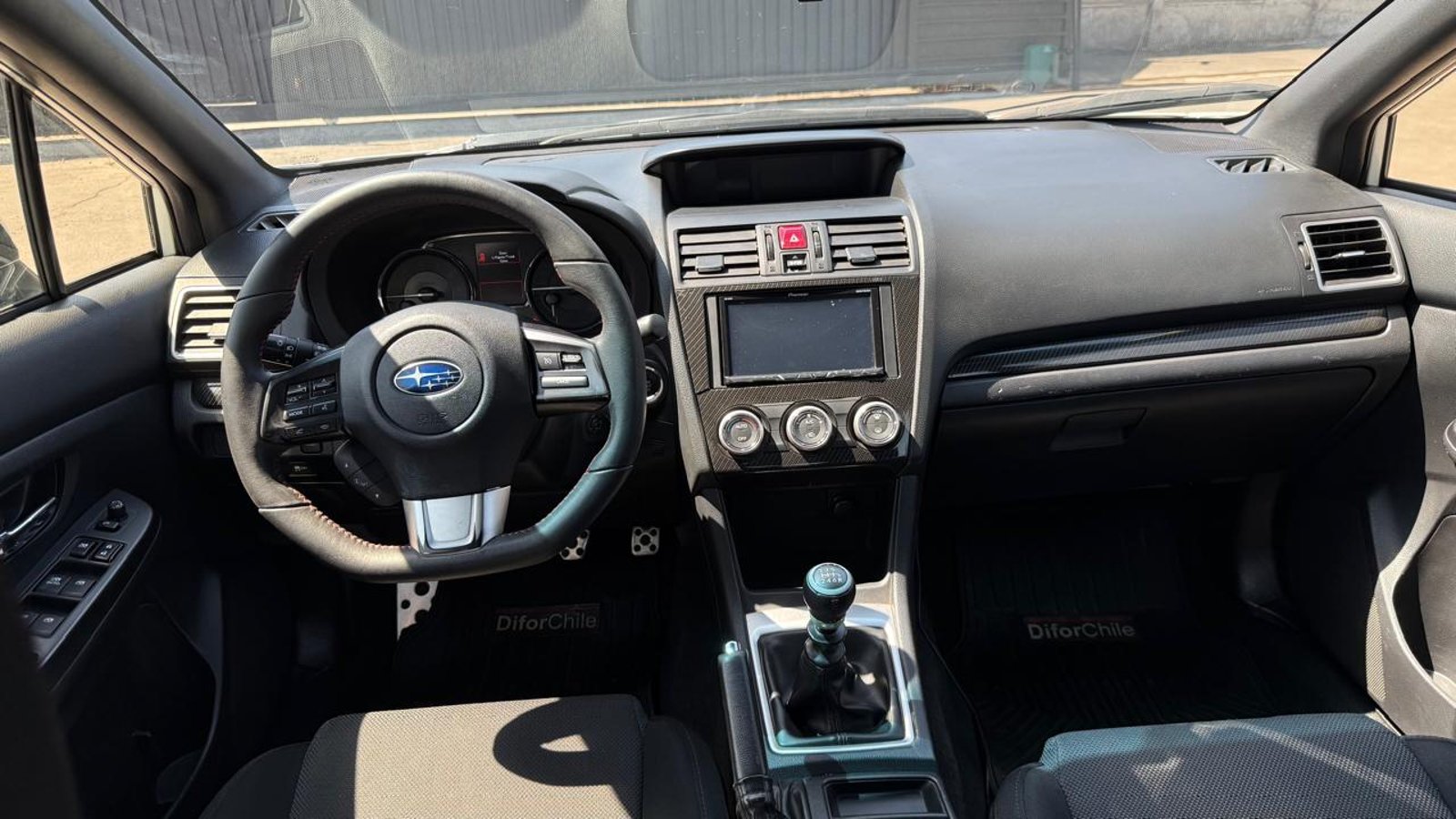 Subaru NEW WRX 2.0T AWD 6MT 2015 - Imagen 12 de 20