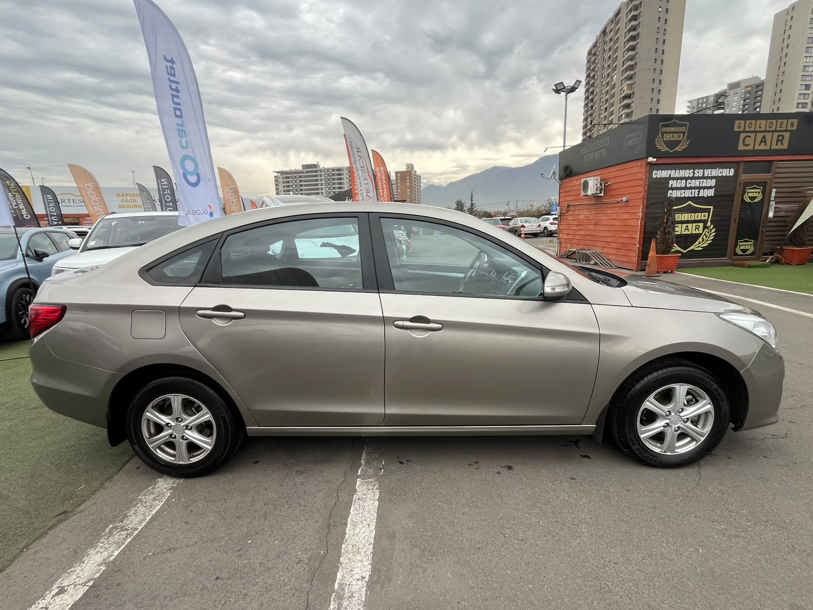 Dongfeng JOYEAR S50 1.5 2021 - Imagen 6 de 15