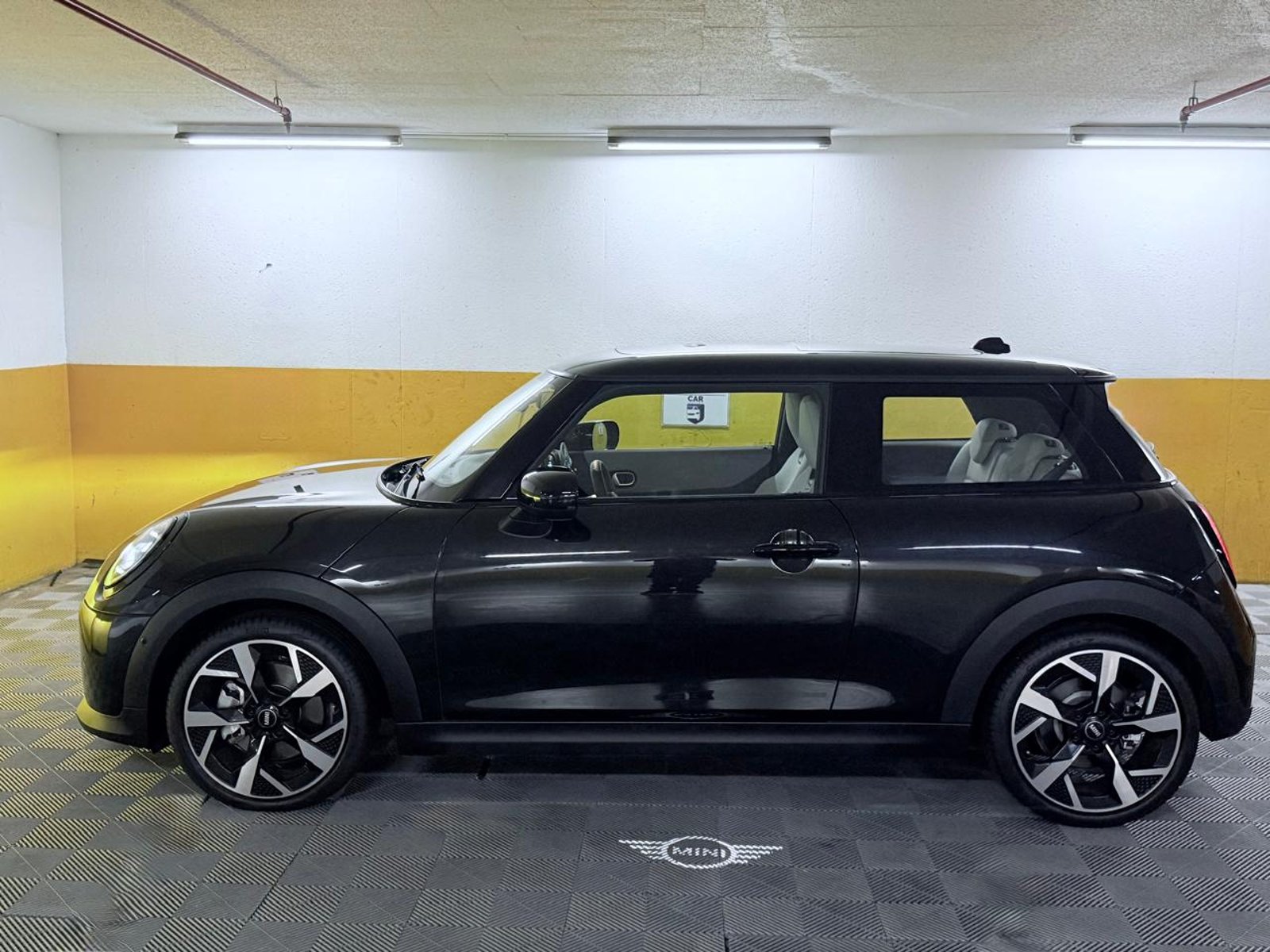 Mini COOPER C 1.5 AUT 2025 - Foto 2 de 20