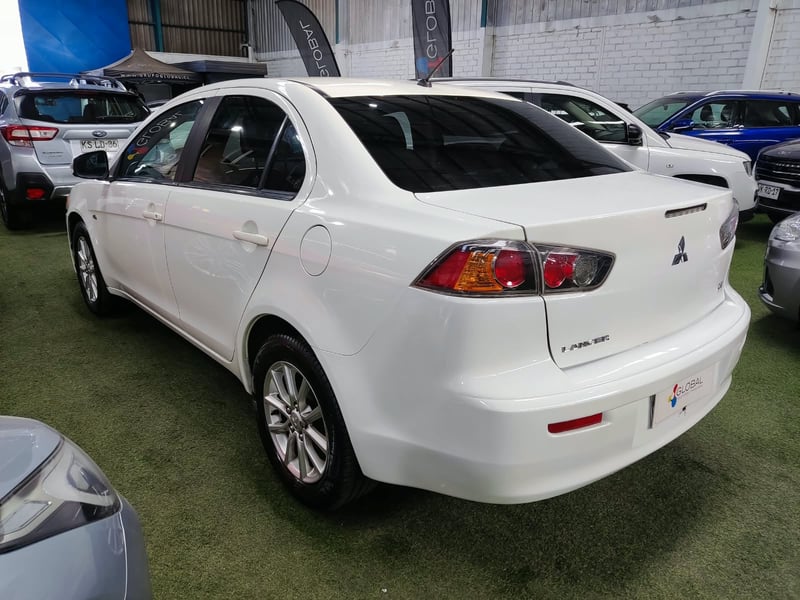 Mitsubishi LANCER RT 1.8 AUT 2018 - Imagen 3 de 14