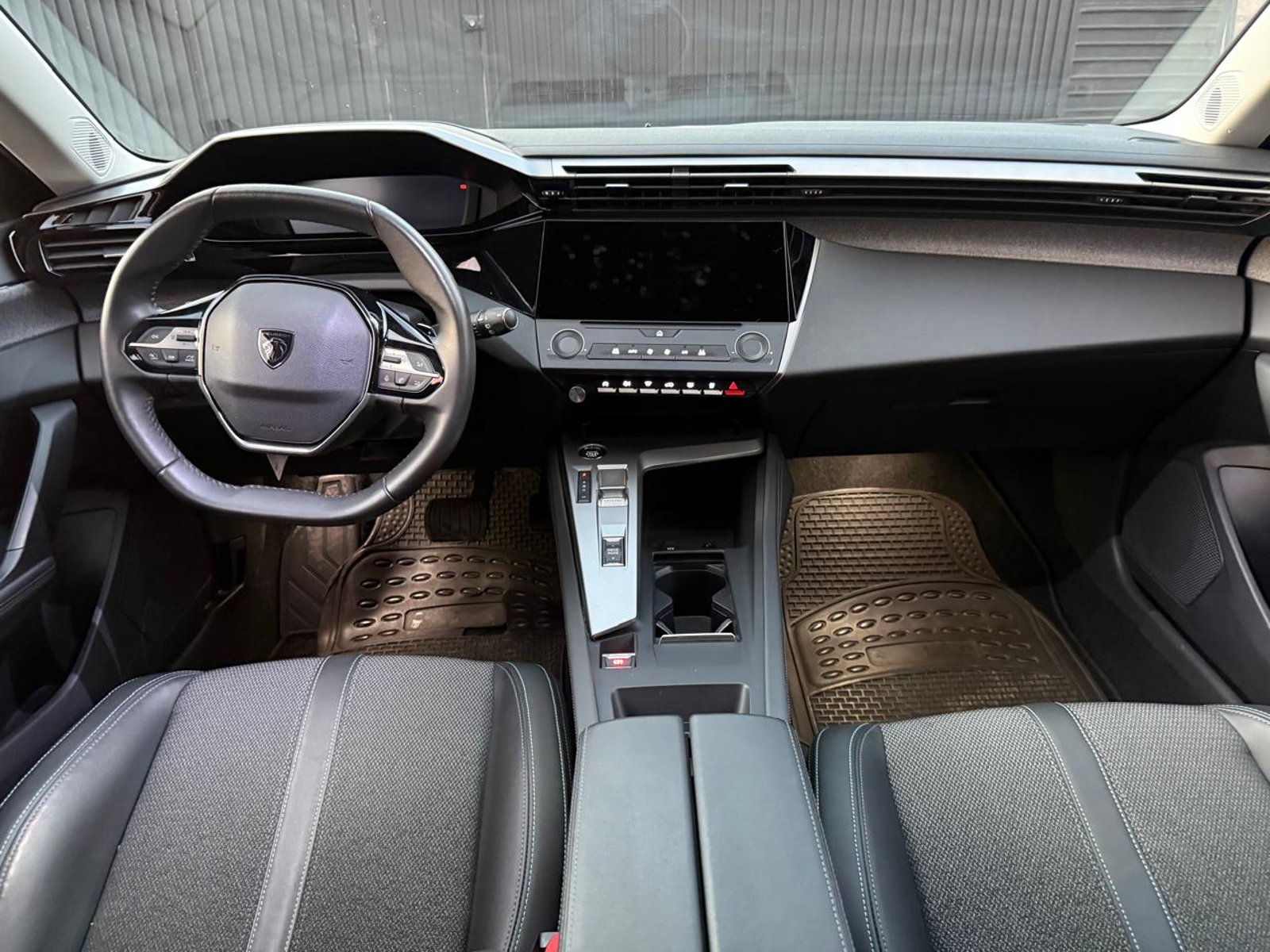 PEUGEOT 308 BLUEHDI 1.5 AUT 2024 - Imagen 13 de 20