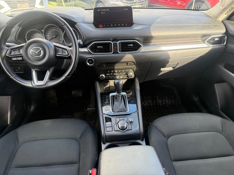 Mazda CX 5 2WD 2.0 AUT 2024 - Imagen 12 de 20