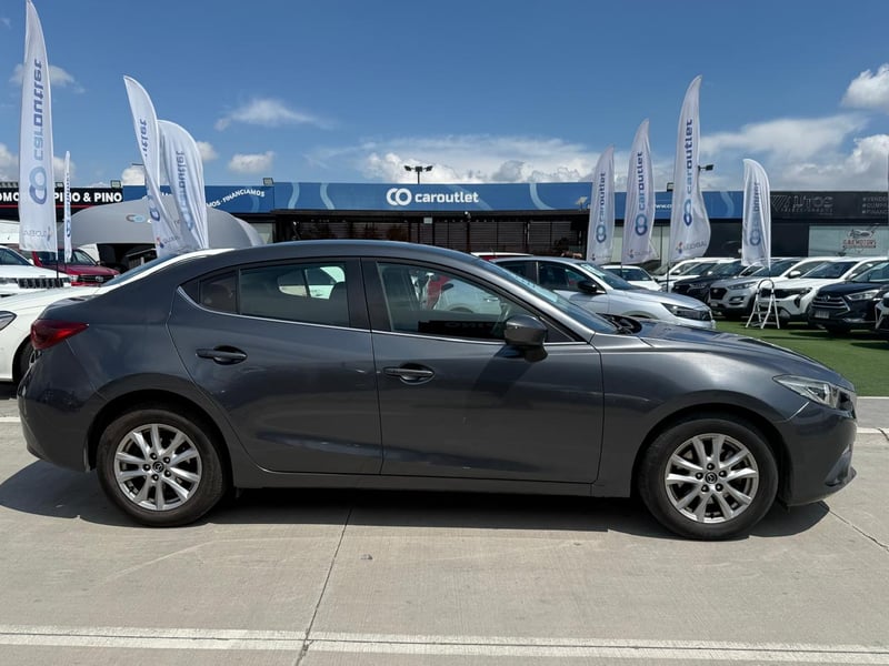 Mazda 3 SEDAN 2.0 2016 - Imagen 6 de 20