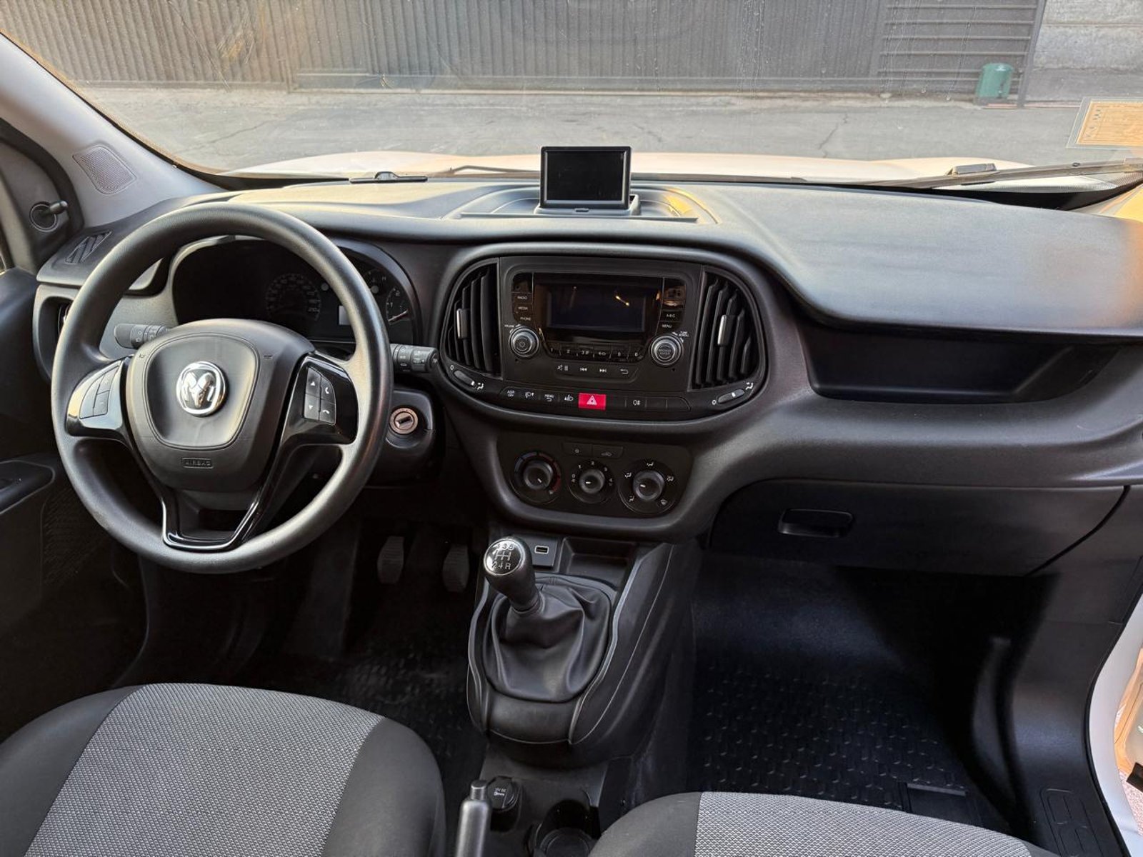 RAM VAN 1000 1.3 2023 - Imagen 13 de 20