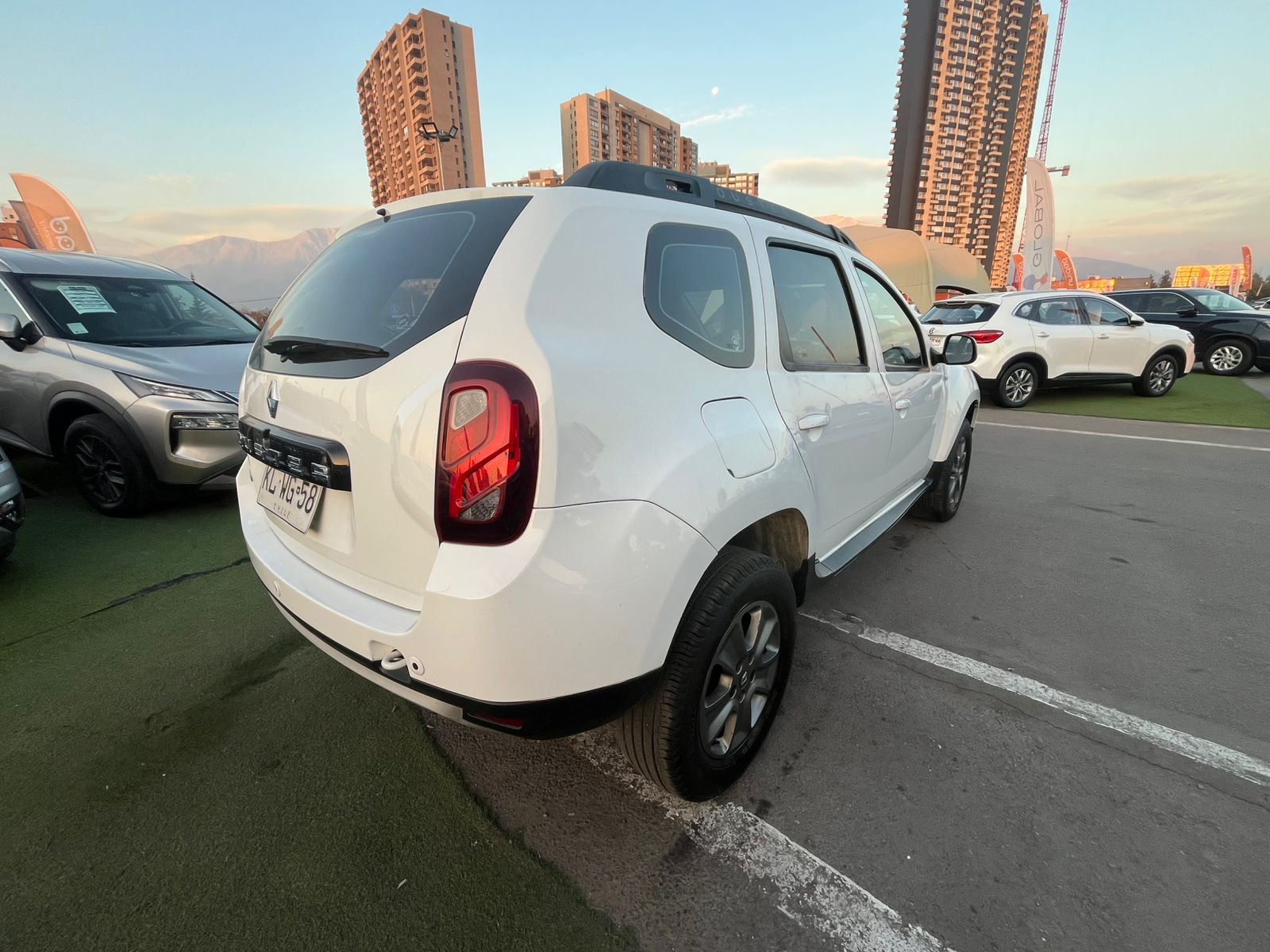 Renault DUSTER ZEN 1.6 2018 - Foto 5 de 18