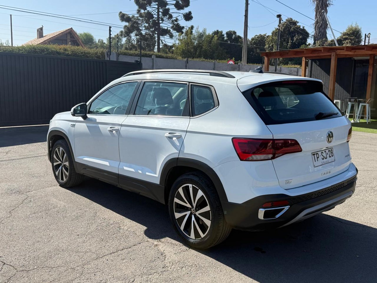Volkswagen TAOS TSI 1.4 AT 2024 - Imagen 3 de 20