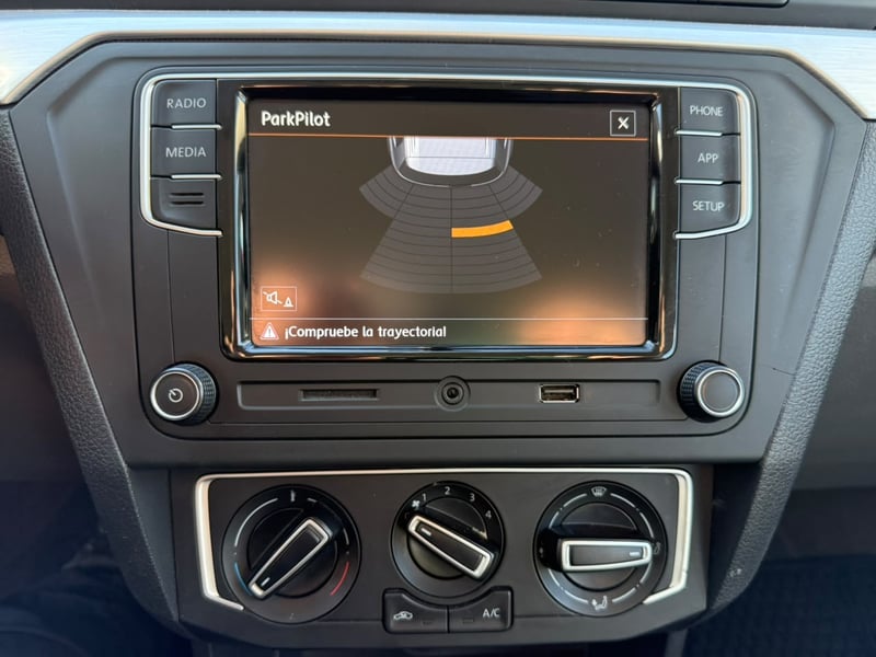 Volkswagen GOL HIGHLINE 1.6 AUT 2022 - Imagen 17 de 20