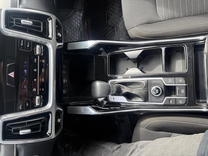 Kia SORENTO 2WD 2.5 AUT 2022 - Imagen 17 de 20