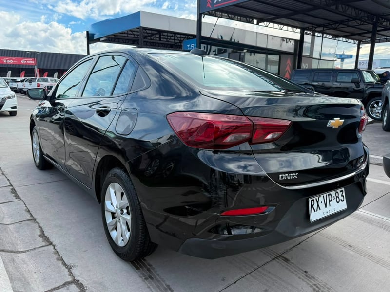 Chevrolet ONIX NB LT 1.0T 2022 - Imagen 3 de 19