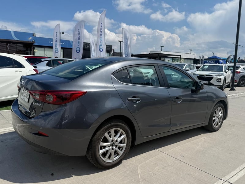 Mazda 3 SEDAN 2.0 2016 - Imagen 5 de 20
