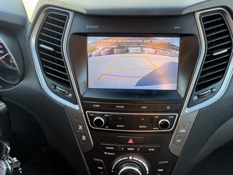 Hyundai GRAND SANTA FE NC 3.3 GLS 2WD 2019 - Imagen 17 de 20