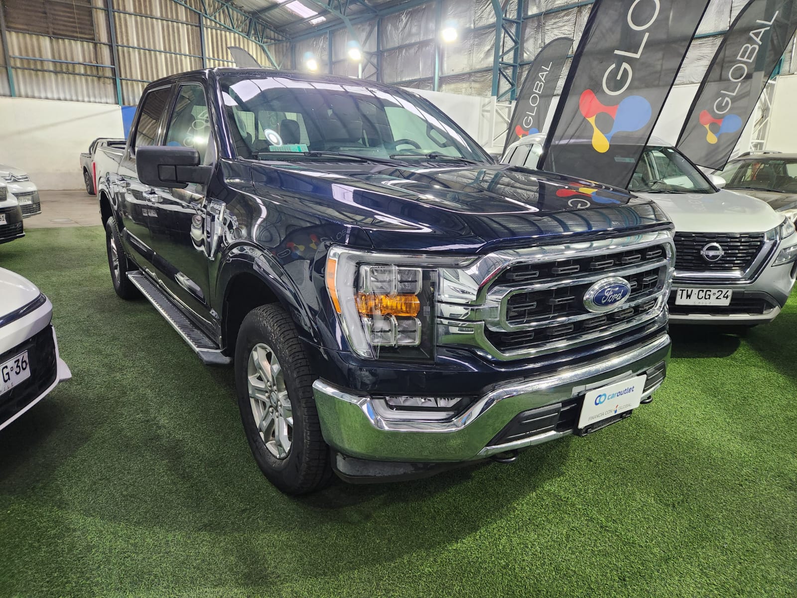 Ford F150 XLT 4X4 5.0 AUT 2024 - Foto 5 de 11