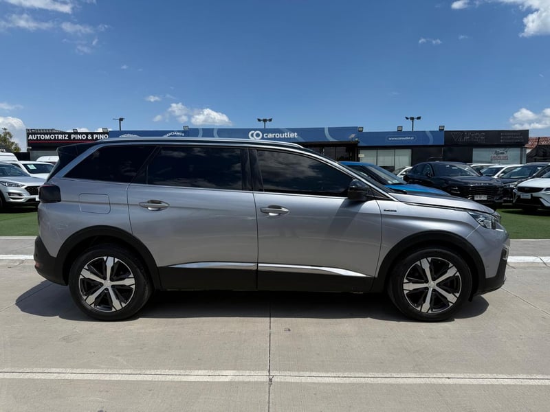 Peugeot 5008 GT LINE 1.6 AUT 2018 - Imagen 6 de 20