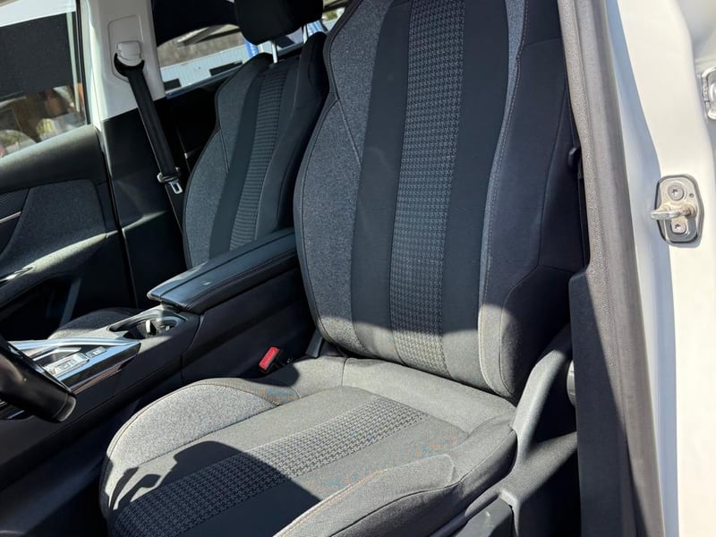 Peugeot 5008 BLUEHDI 130 1.5 AUT 2020 - Imagen 9 de 19