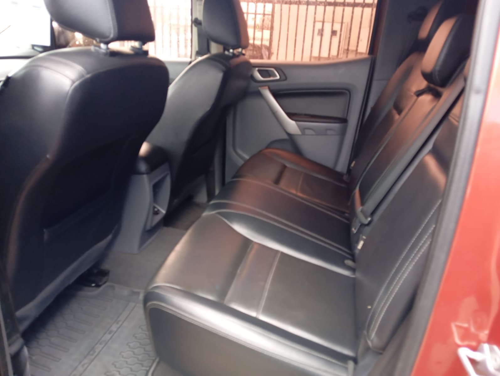 Ford RANGER DCAB 4X4 3.2 AUT 2020 - Imagen 7 de 14