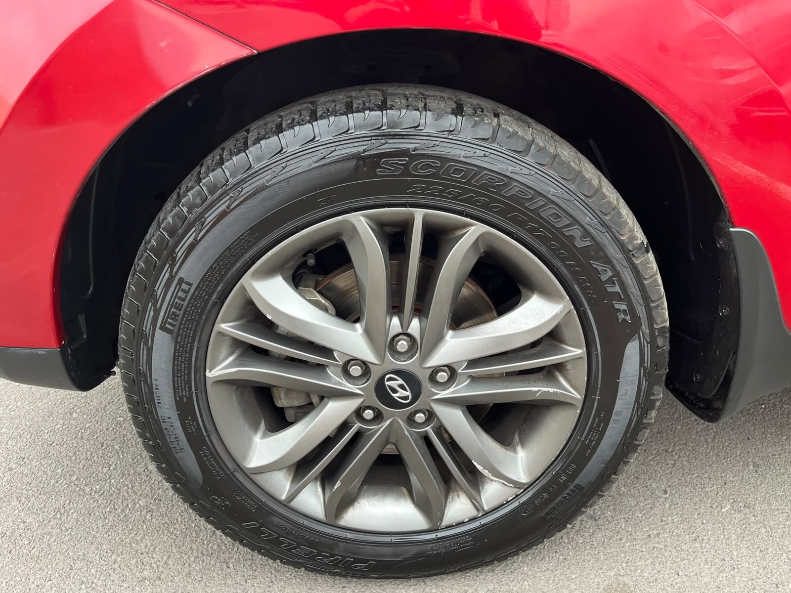 Hyundai NEW TUCSON GL CRDI 2.0 2014 - Imagen 16 de 18