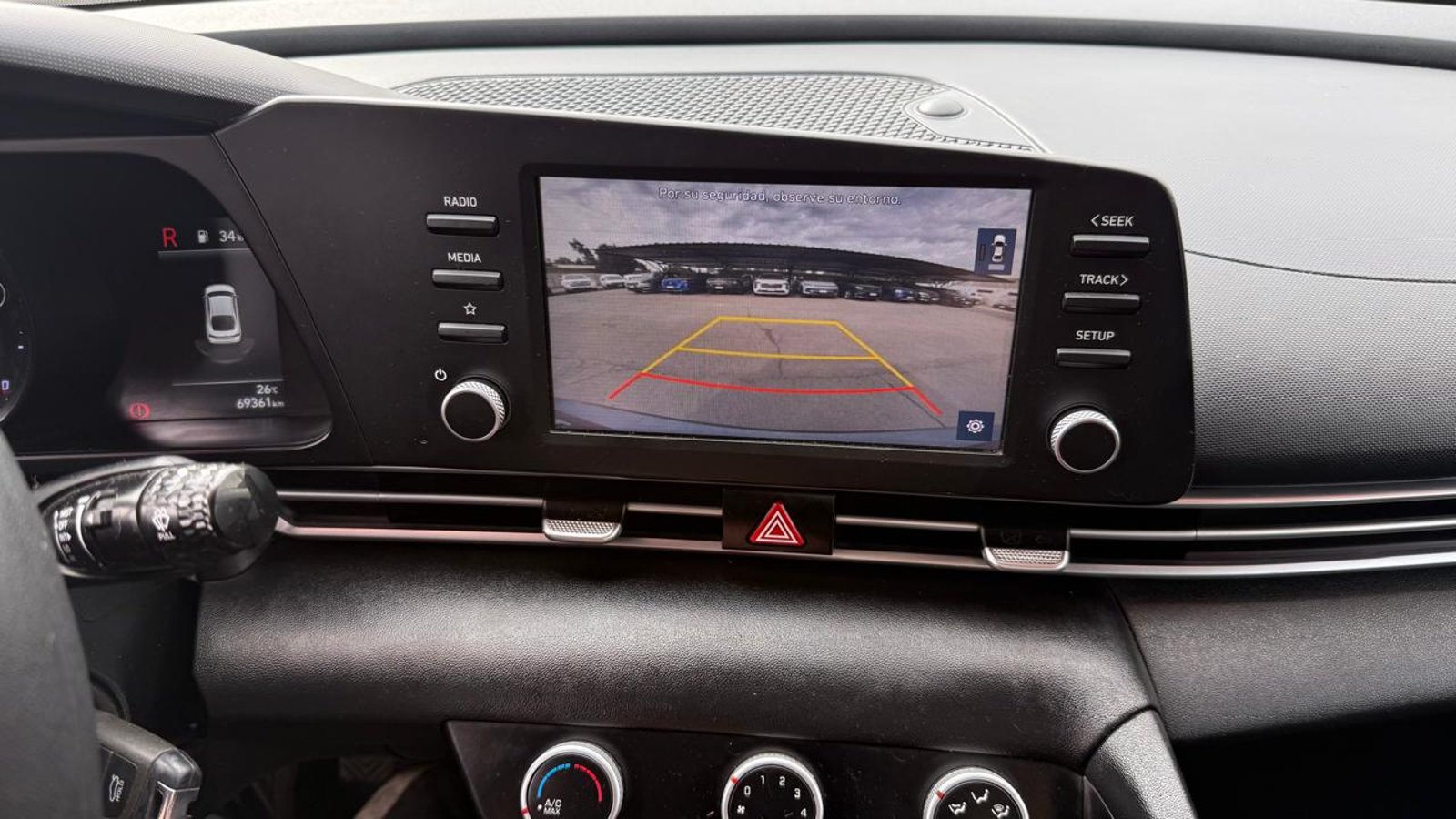 HYUNDAI ELANTRA CN7 1.6 2023 - Imagen 17 de 20