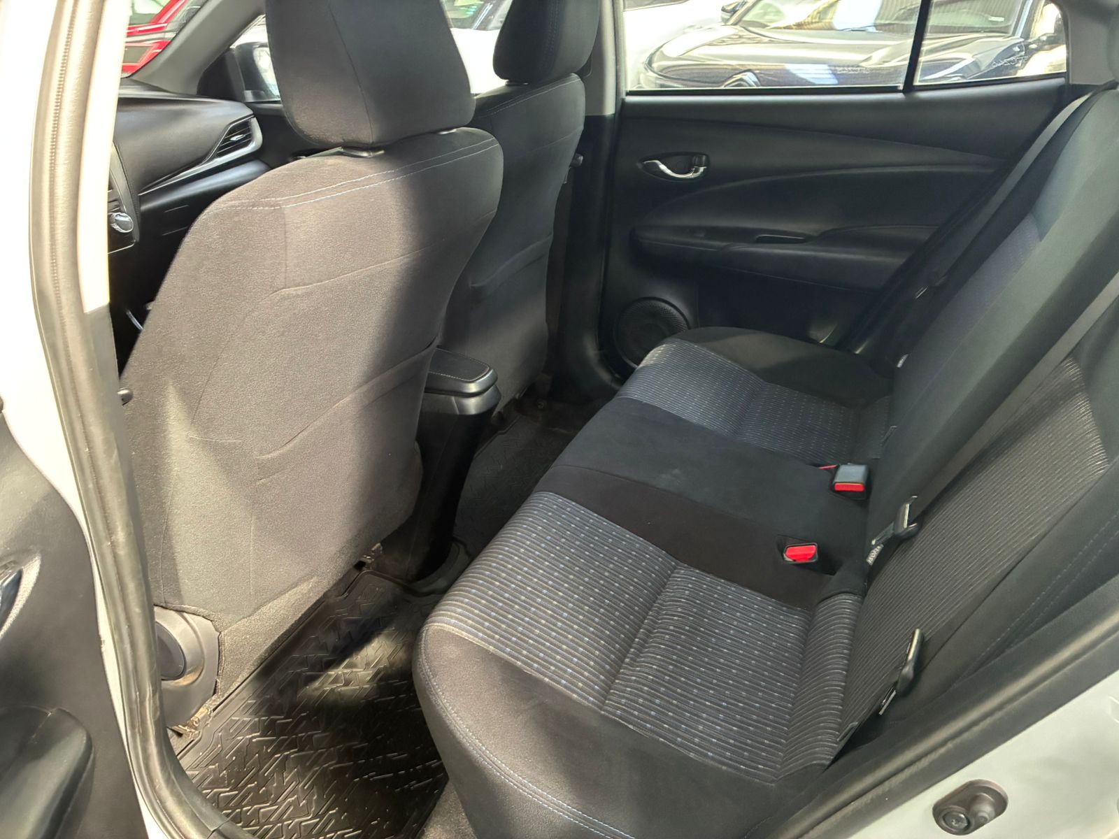 Nissan VERSA ADVANCE 1.6 AUT 2024 - Imagen 10 de 11