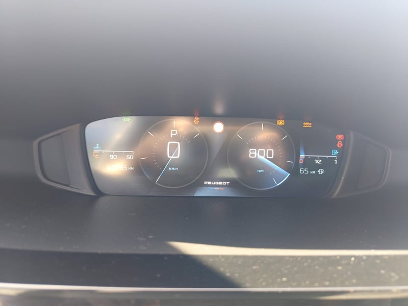 Peugeot 308 BLUEHDI 1.5 AUT 2025 - Imagen 8 de 12