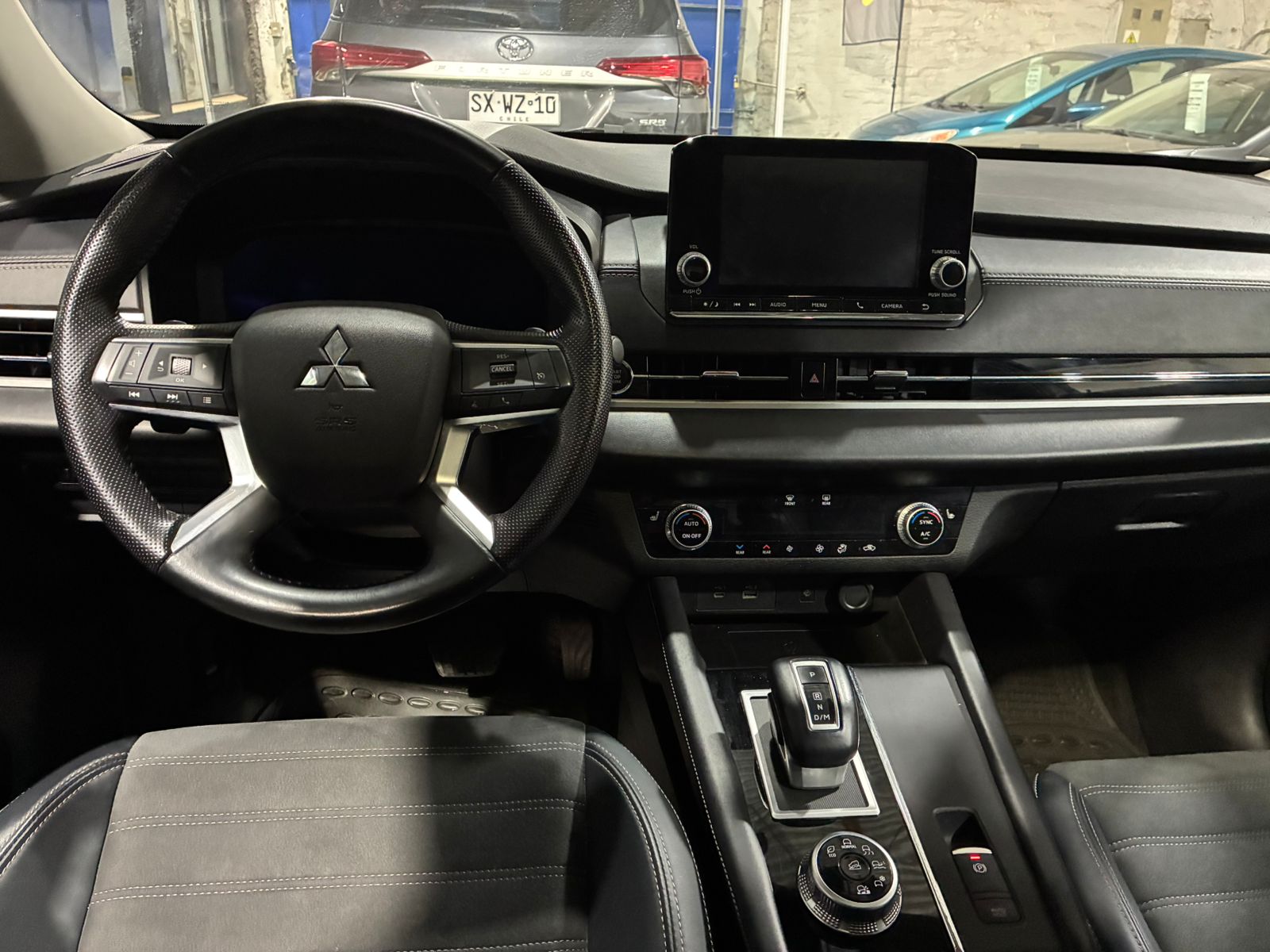 MITSUBISHI OUTLANDER GLS 4X4 2024 - Imagen 7 de 12