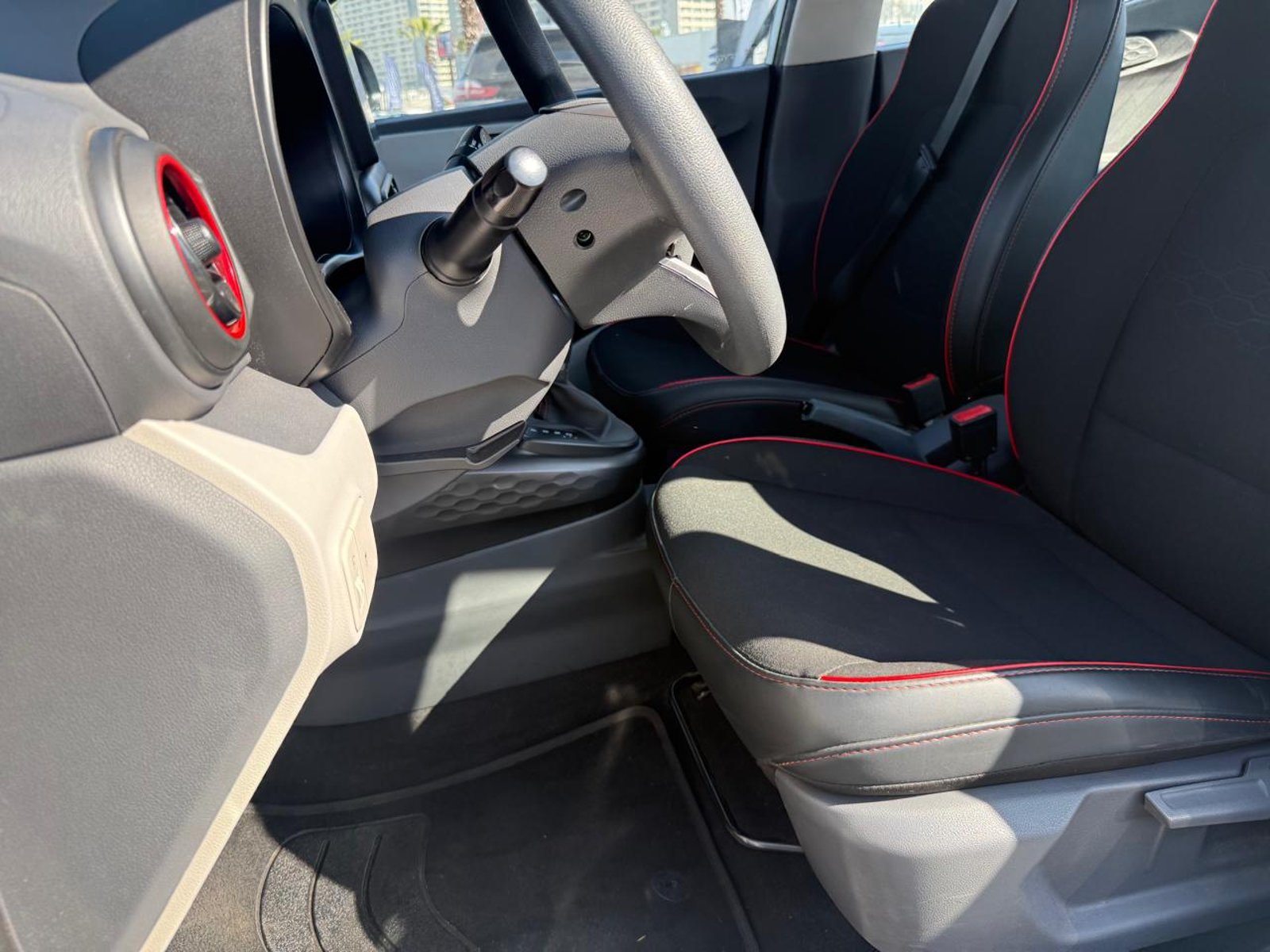 Hyundai GRAND I10 1.2 AUT 2025 - Imagen 11 de 20
